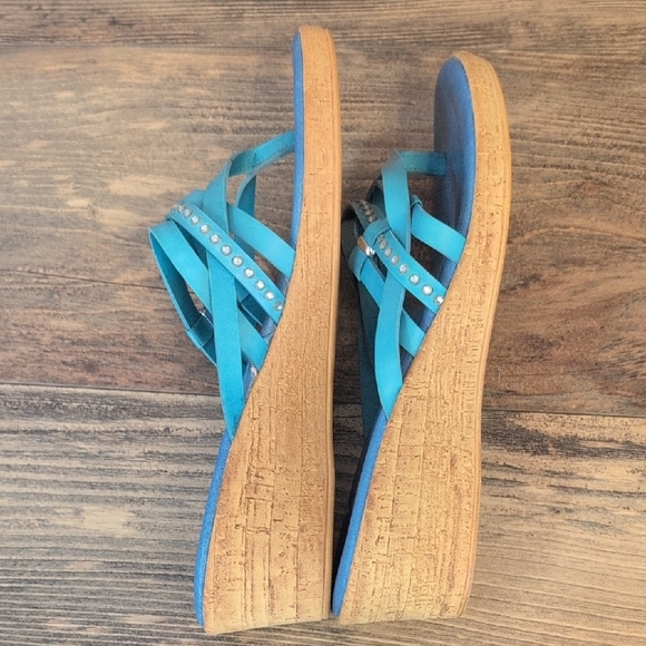 Italian Shoemakers Blue Studded Sandals 7 - Picture 6 of 8